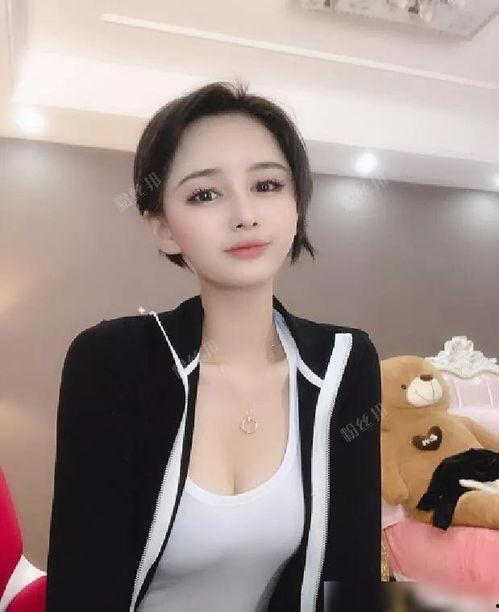 私拍视频在线视频,揭秘网络私拍视频背后的秘密与警示